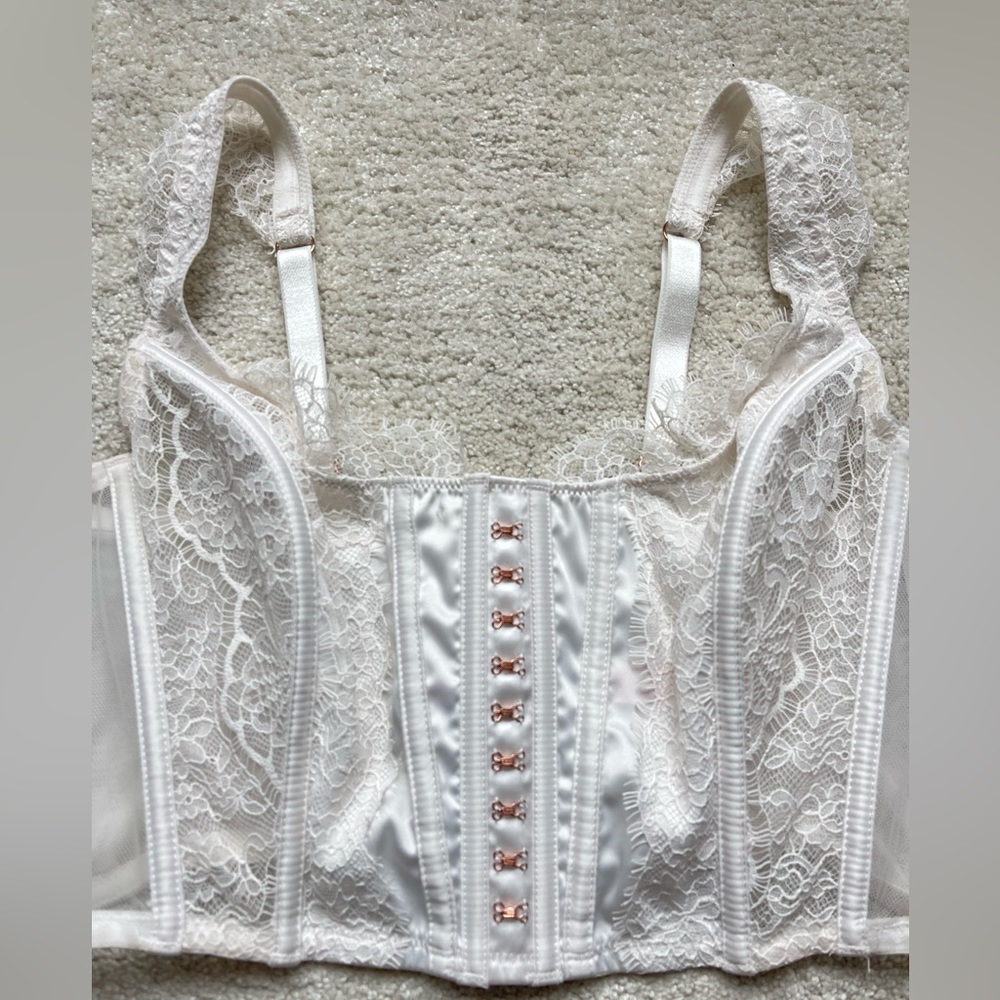 ‼️SOLD‼️ Victoria’s Secret Corset Top - Picture 2 of 4
